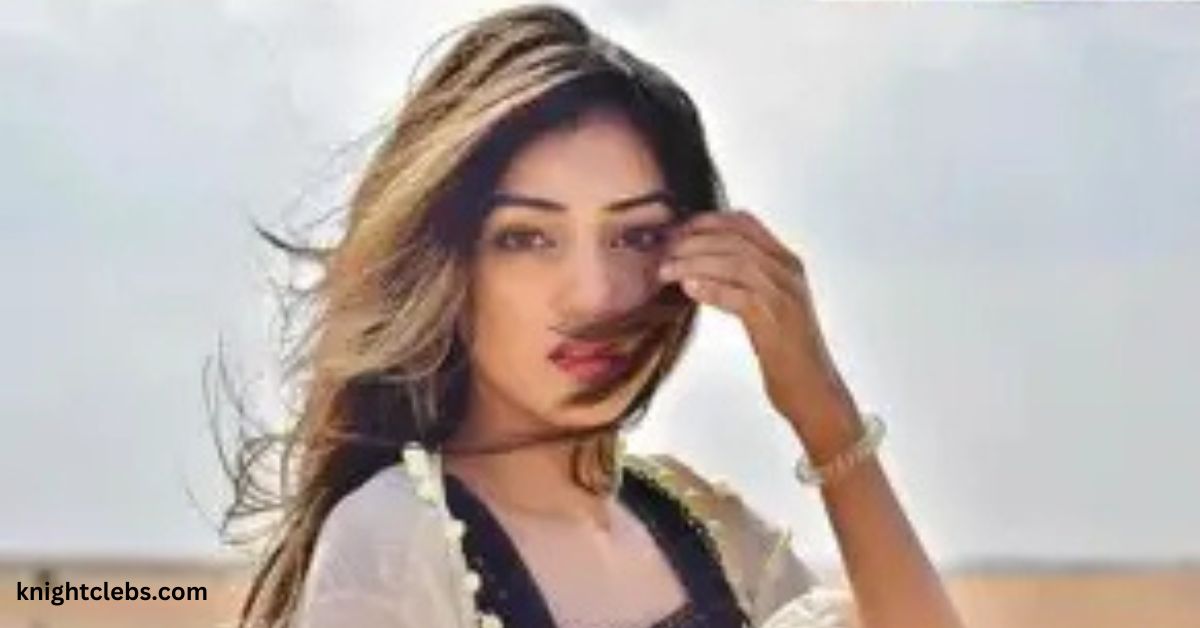RJ Mahvash Biography